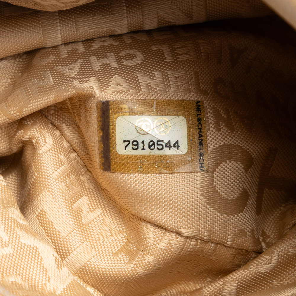 Pre-Loved Chanel CC Calfskin Tassel Hobo - Picture 6 of 7